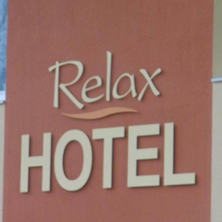 Relax Hotel Maillat Exterior foto